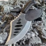 Versatile Outdoor Camping Axe - Image 2