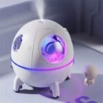 Compact Astronaut USB Air Humidifier with Colorful LED Lights - Image 2