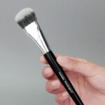 Professional Dual-Head Foundation Makeup Brush for Flawless Finish - Image 3