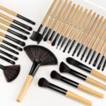 32-Piece Natural Hair Makeup Brush Set with Premium Wooden Handles - Image 6