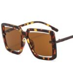 Fashion Green Oversized Square Sunglasses - UV400 Protective Beachwear Eyewear for Women - Image 6