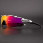 UV400 Multi-Sport Polarized Cycling Sunglasses for Men and Women - Image 4
