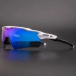UV400 Multi-Sport Polarized Cycling Sunglasses for Men and Women - Image 8
