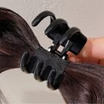 Elegant Feather Shuttlecock Hair Claw - Fashionable High Ponytail Hair Clip for Women - Image 7