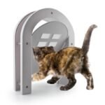 Easy-Install Magnetic Pet Screen Door for Cats - Image 3