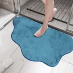 Luxurious Water-Absorbent Bathroom Mat: Non-Slip, Machine Washable Floor Rug - Image 3
