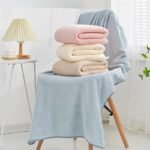 Luxurious Coral Velvet Bath Towel - Quick-Dry, Super Absorbent, Soft Touch - Image 4