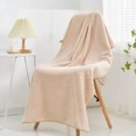 Luxurious Coral Velvet Bath Towel - Quick-Dry, Super Absorbent, Soft Touch - Image 6