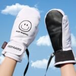 Ultimate Winter Touchscreen Ski Gloves - Waterproof, Fleece-Lined Snowboard and Motorcycle Mittens - Image 5